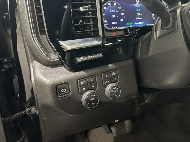 2026 Chevrolet Silverado 3500HD High Country - Photo 19