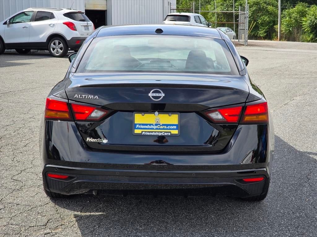 Used 2025 Black Nissan 2.5 SV image 25
