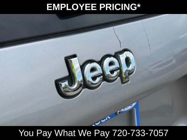 Used 2019 Silver Jeep Latitude image 20