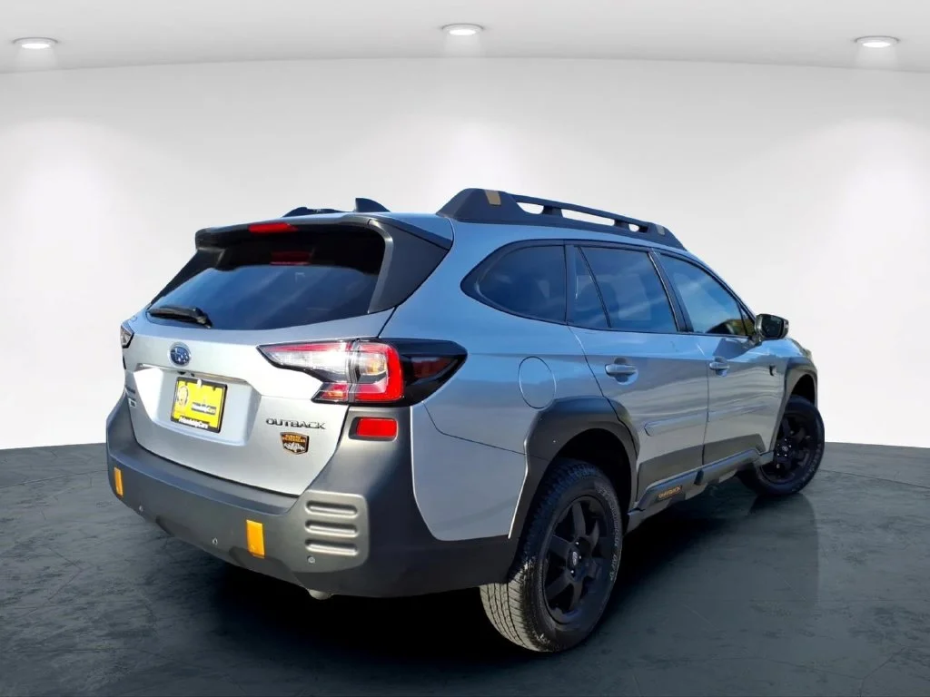 Used 2025 Silver Subaru Wilderness image 8