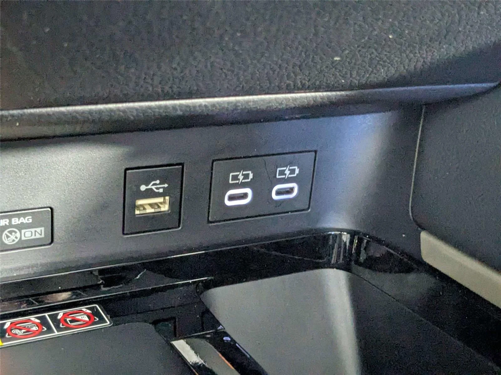 2025 Toyota Camry XSE - Photo 23