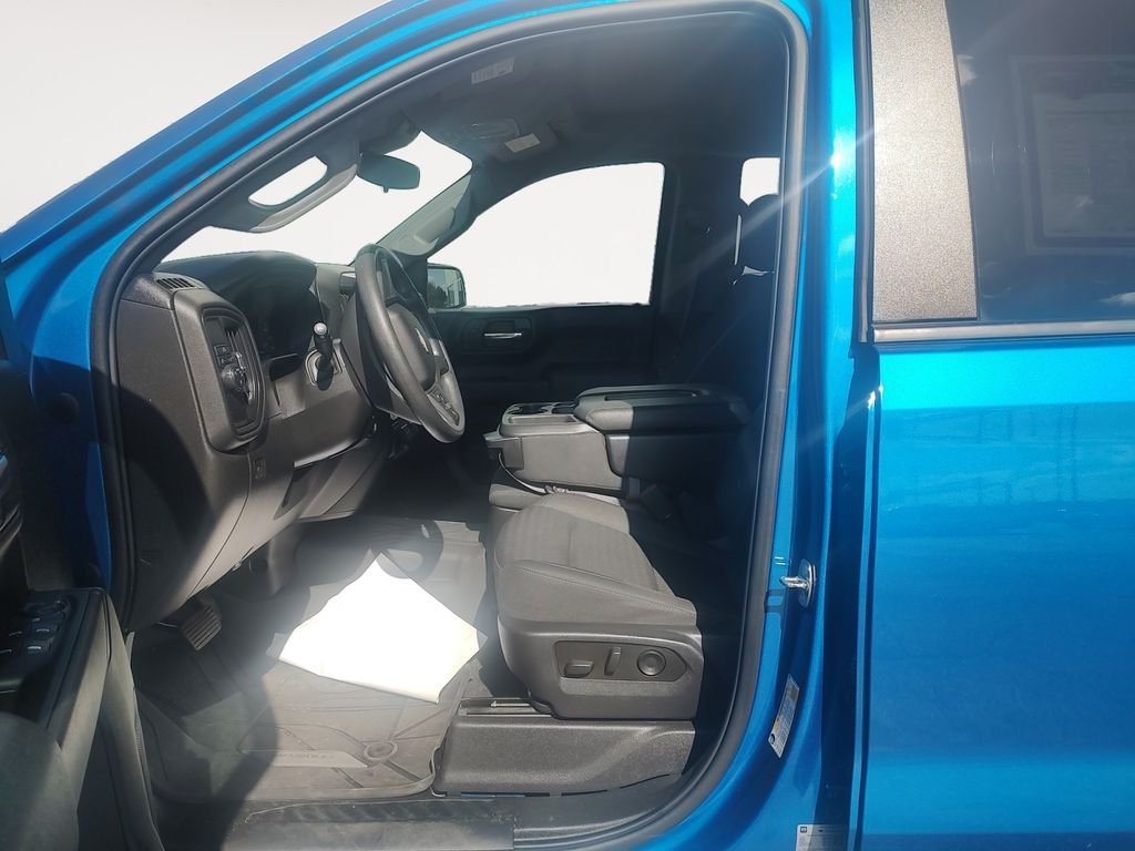 Used 2023 Blue Chevrolet Custom image 9