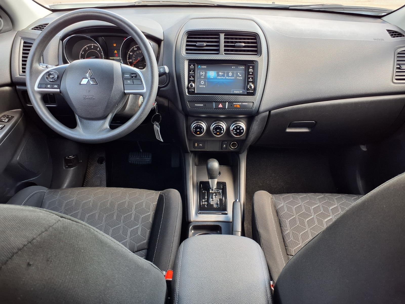 Used 2024  Mitsubishi S image 7