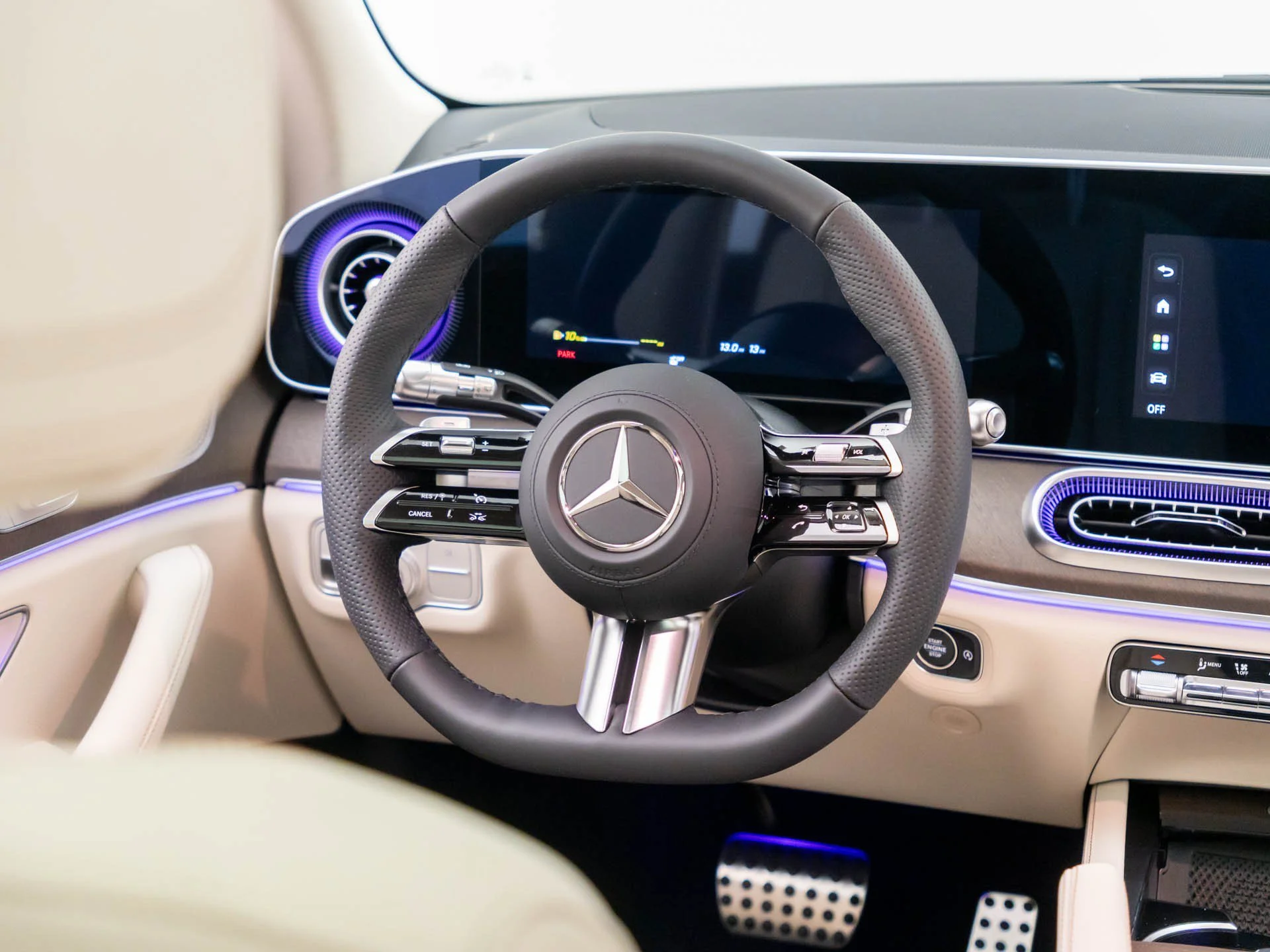 New 2027 White Mercedes-Benz GLE 350 image 11