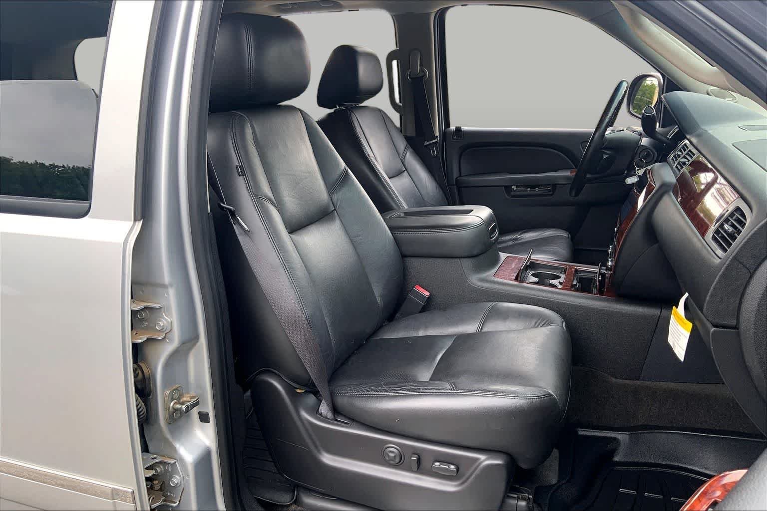 Used 2012 Silver Ice Metallic Chevrolet LTZ image 8