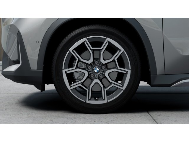 New 2026 Space Silver Metallic BMW  image 7