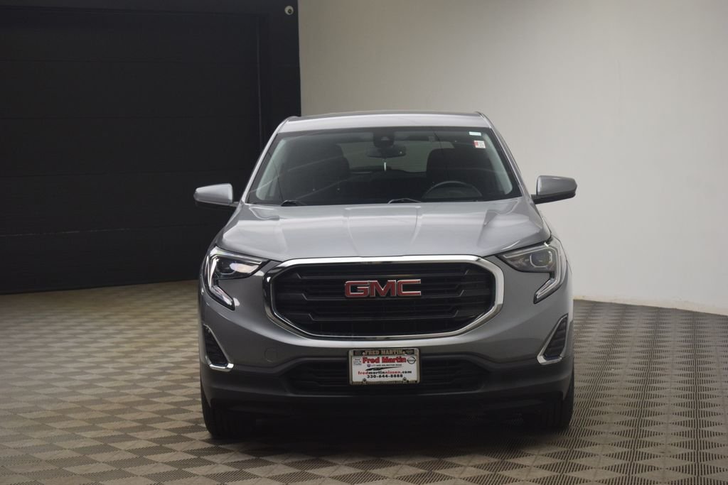Used 2020 Gray GMC SLE image 15