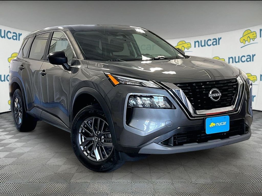 Used 2023 Gray Nissan S image 1