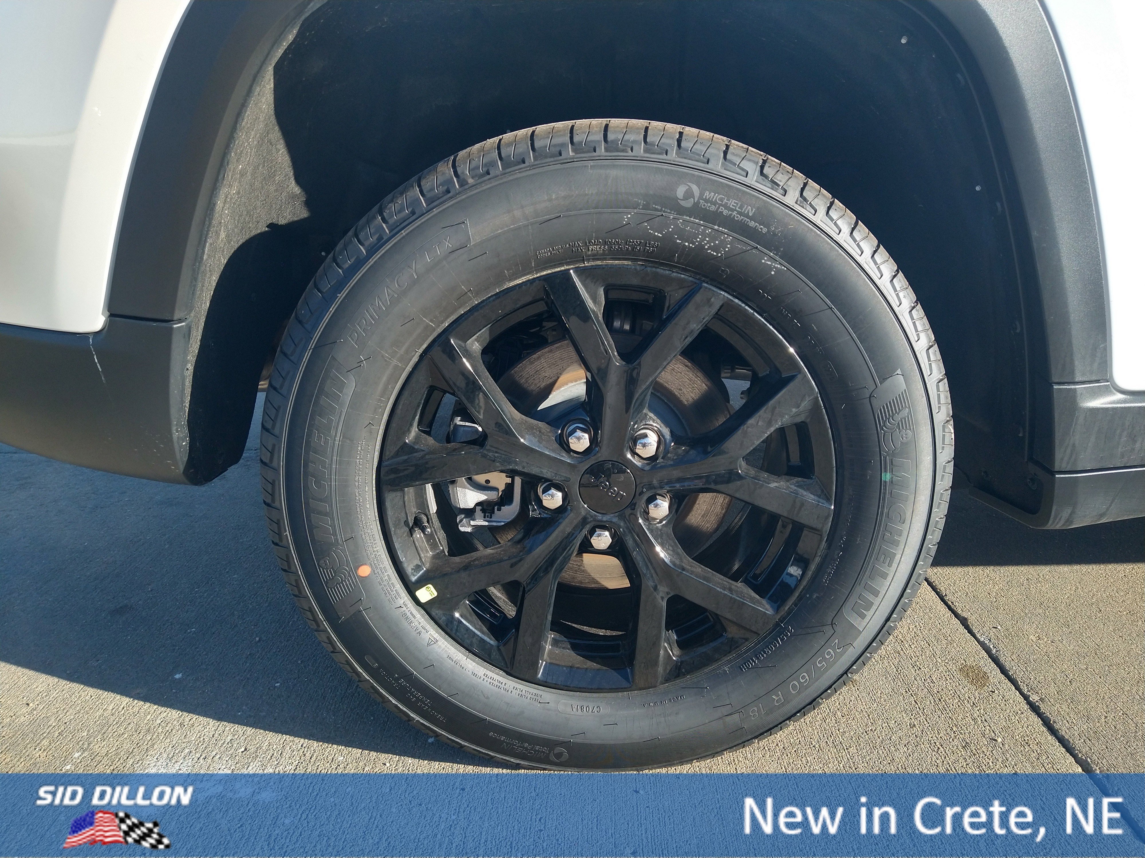 New 2026 Bright White Clearcoat Jeep Laredo Altitude image 11