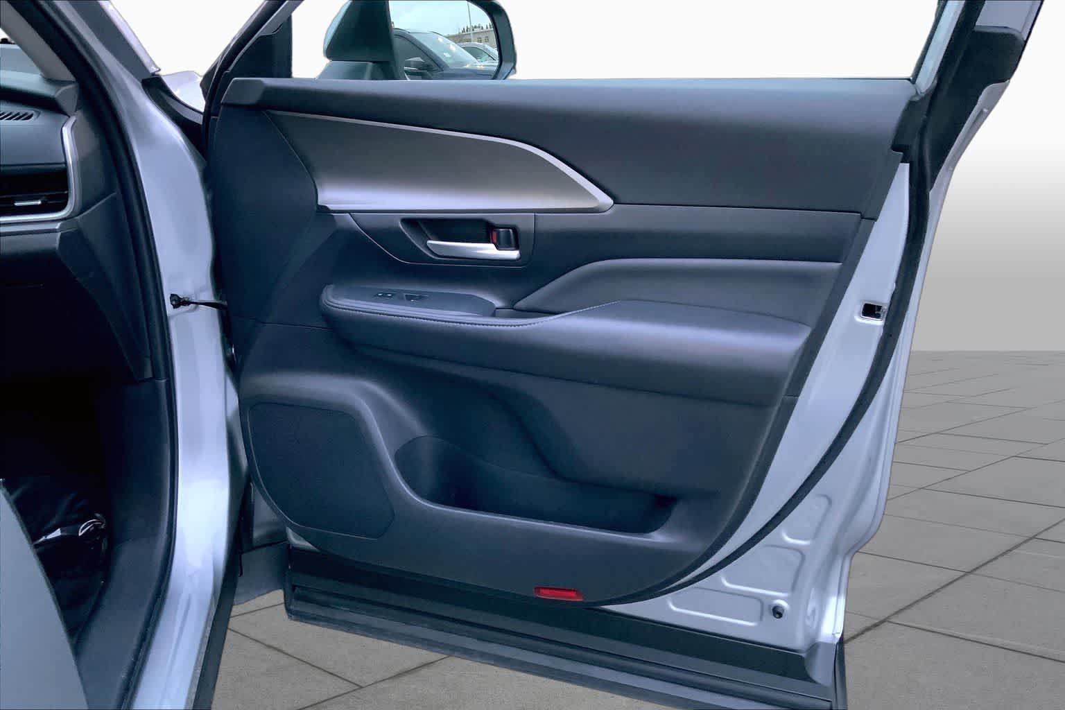 Used 2025 Celestial Silver Metallic Toyota XLE image 23