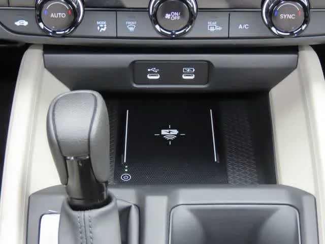 New 2026 Platinum White Pearl Honda SE image 20