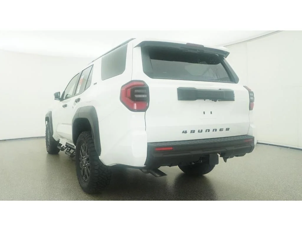 New 2026 Ice Cap Toyota SR5 image 44