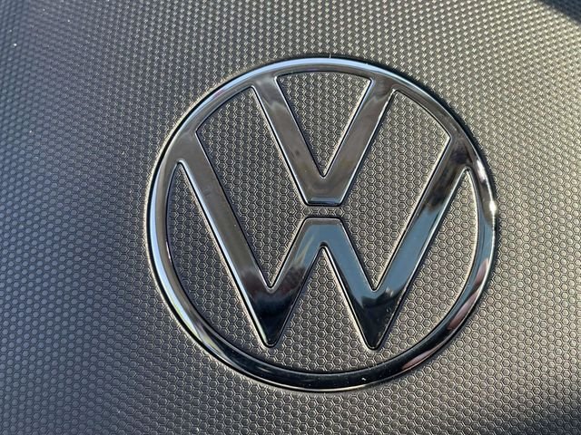New 2026 Black Volkswagen 2.0T SE image 21