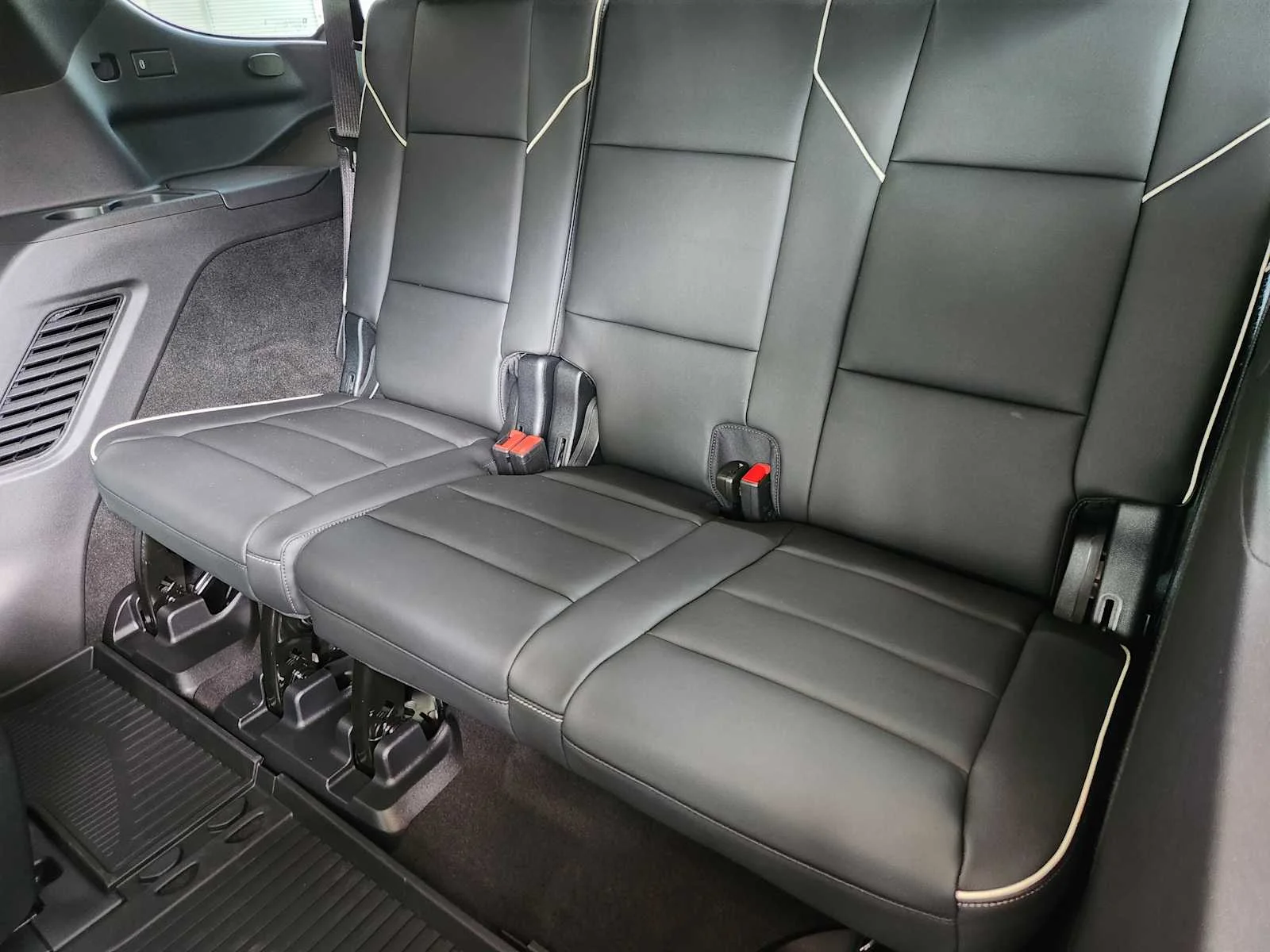 2026 Cadillac Escalade Sport - Photo 21