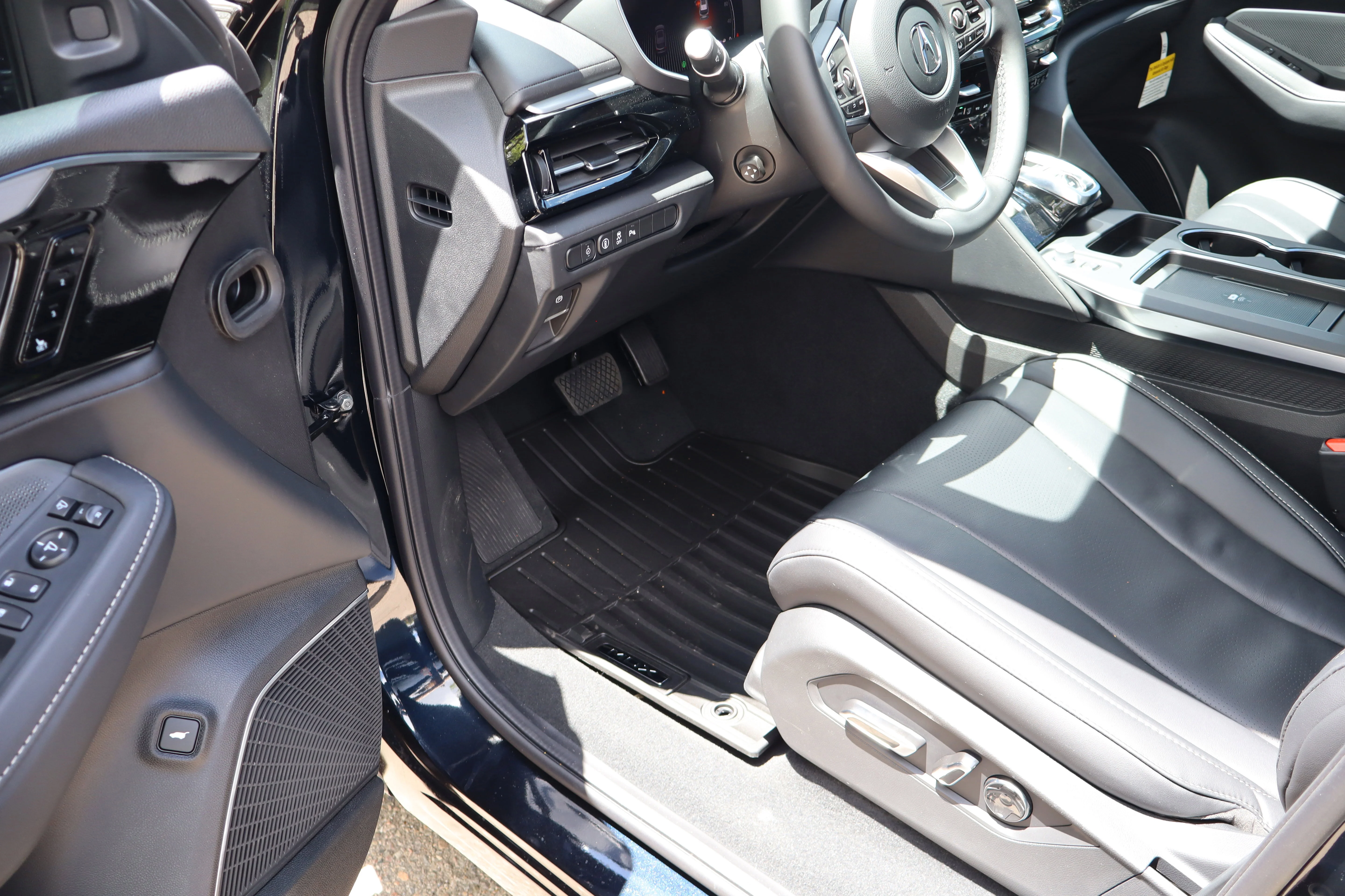 New 2026 Majestic Black Pearl Acura w/Technology Package image 22