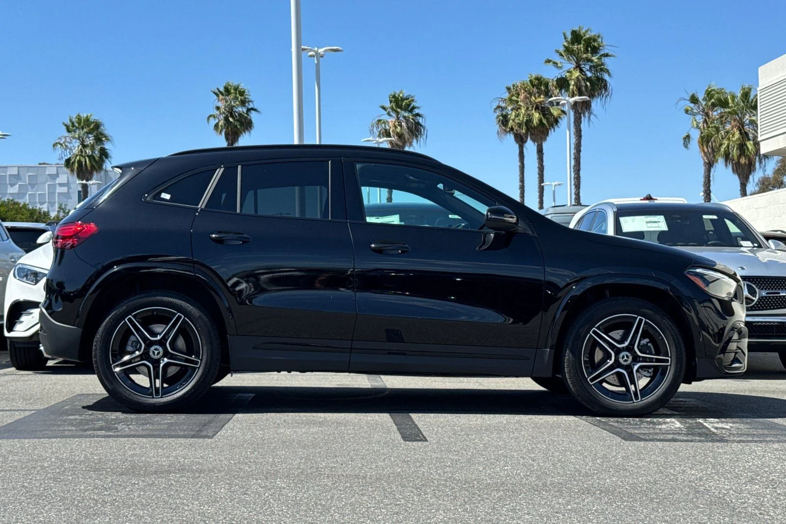 New 2026 Black Mercedes-Benz GLA 250 image 4