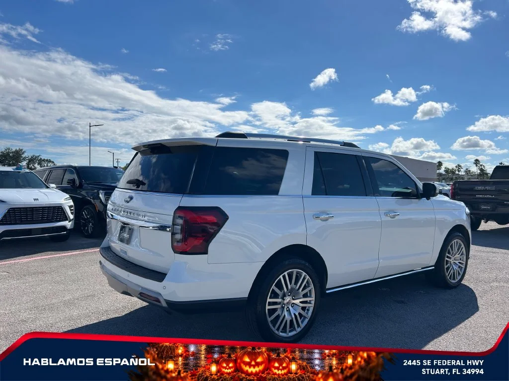 Used 2024 White Ford Limited image 7