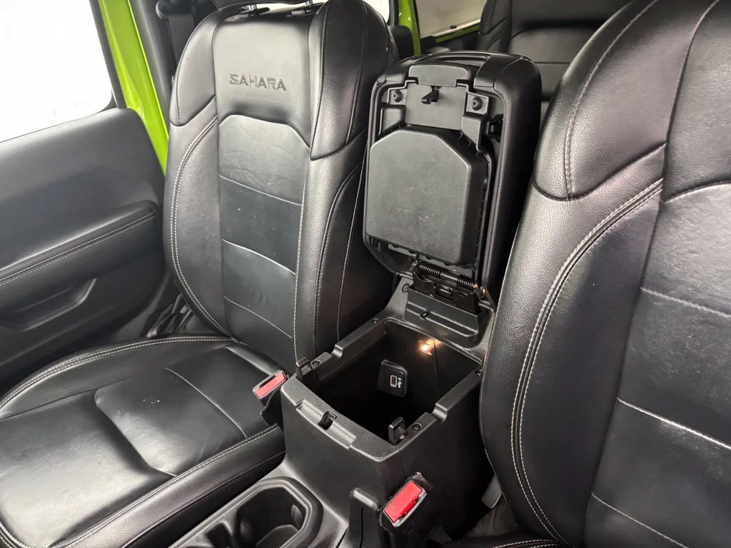 Used 2021 Green Jeep Unlimited Sahara image 25