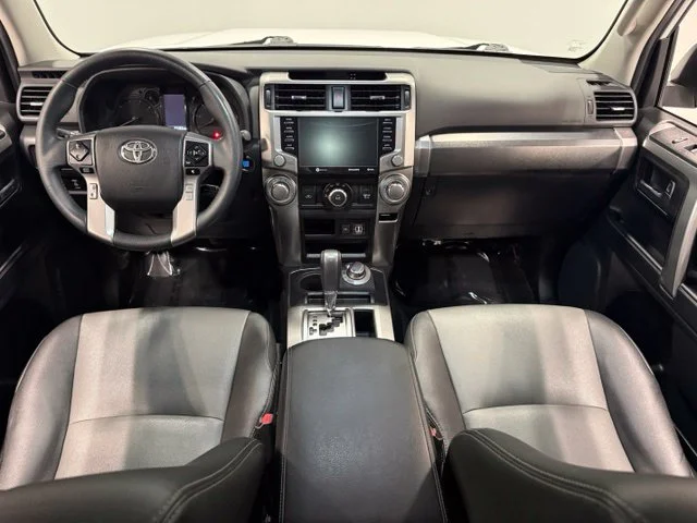 Used 2021 White Toyota SR5 Premium image 32