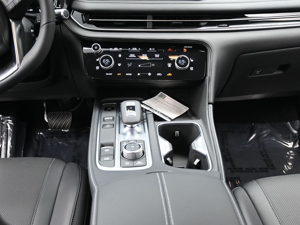 2026 INFINITI QX60 LUXE - Photo 16