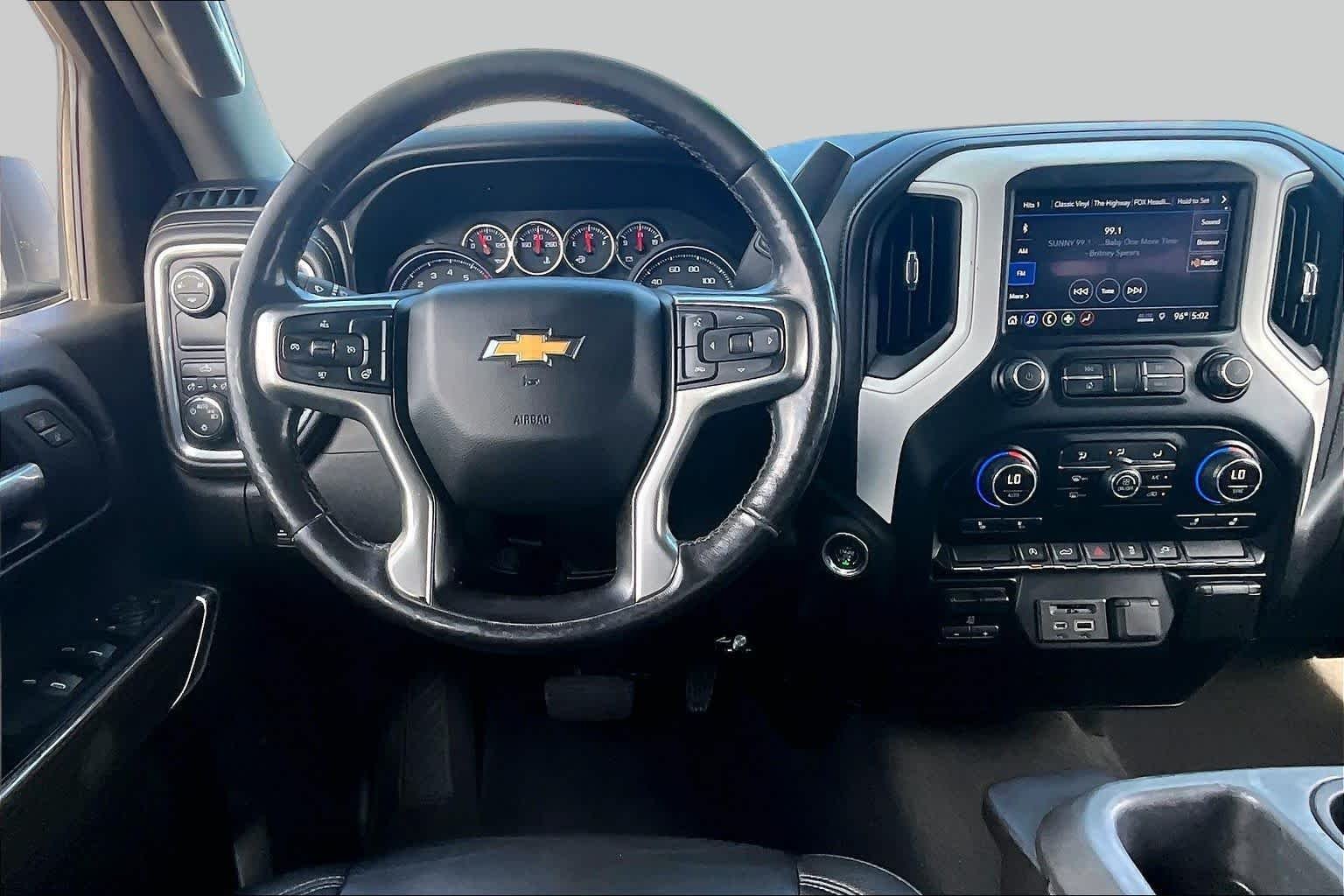 Used 2019 Summit White Chevrolet LT image 6