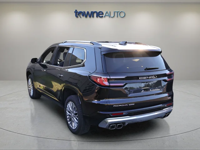 Used 2024 Black GMC Denali image 3