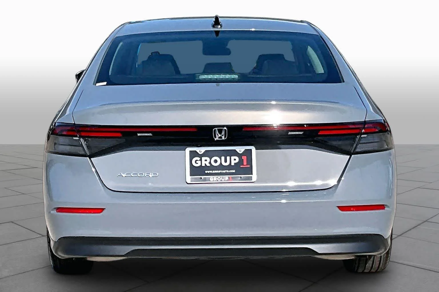 New 2026 Urban Gray Pearl Honda SE image 4