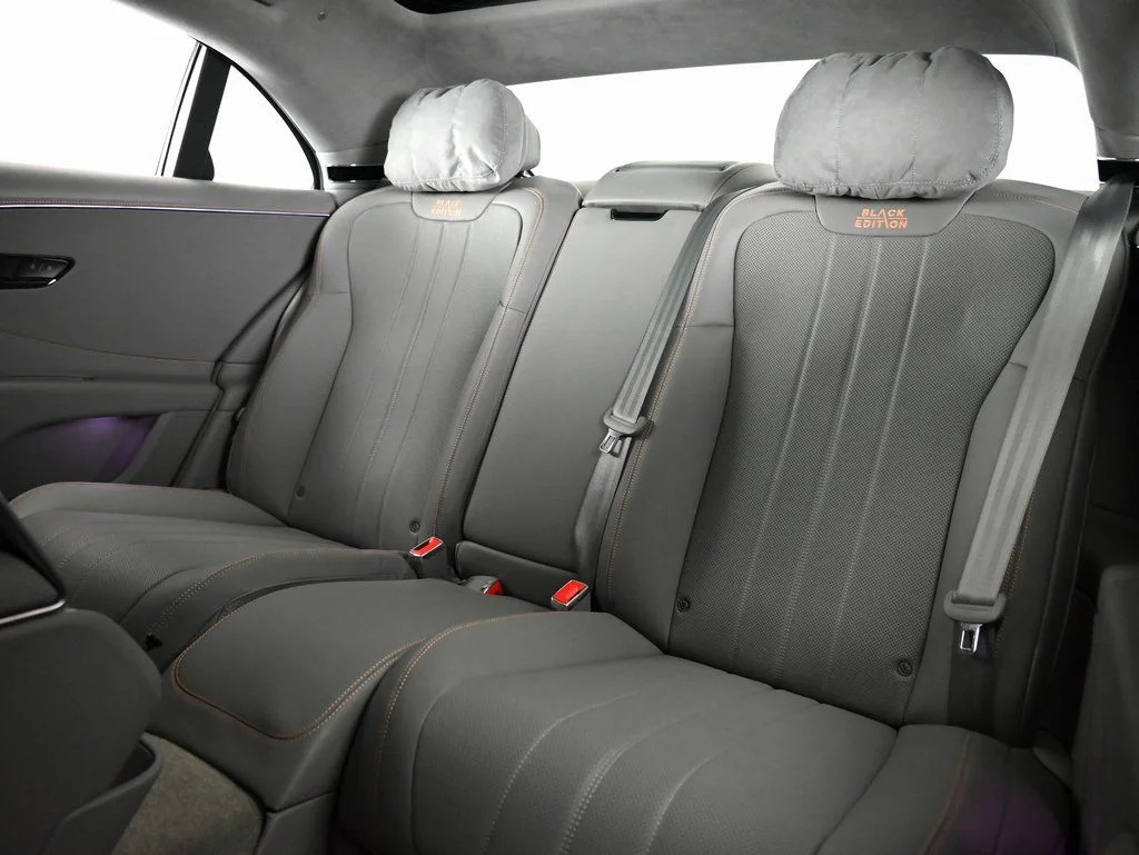 2025 Bentley Flying Spur - Photo 16