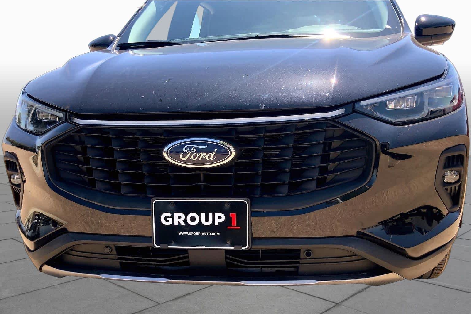 Certified Used 2025 Agate Black Metallic Ford Platinum image 30