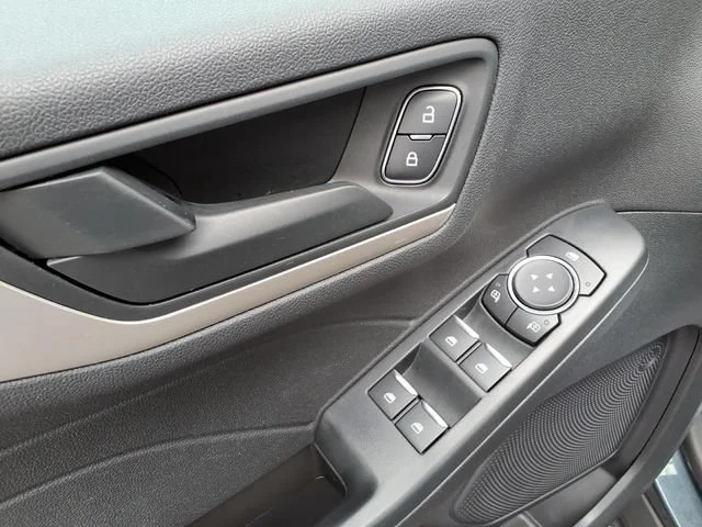 2022 Ford Escape SE - Photo 16