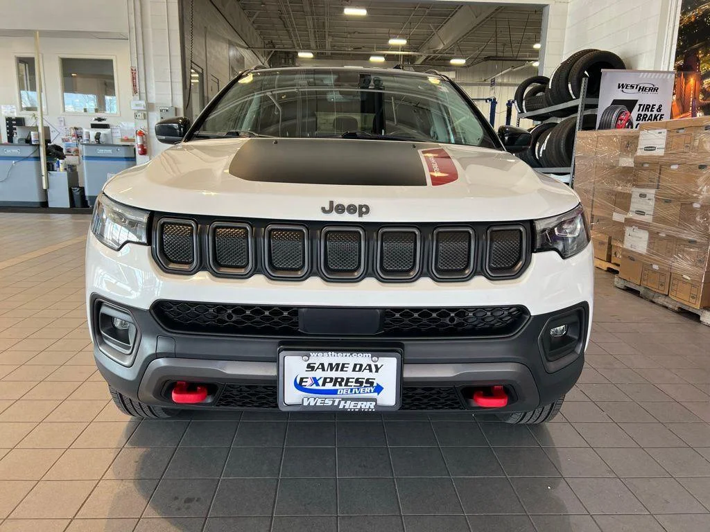 Used 2022 Bright White Clearcoat Jeep Trailhawk image 2
