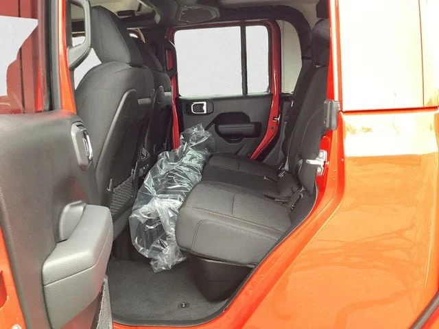 New 2026 Firecracker Red Clearcoat Jeep MOJAVE 4X4 image 14