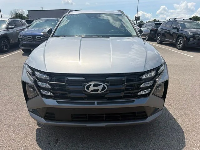 New 2026 Shimmering Silver Hyundai SEL image 2