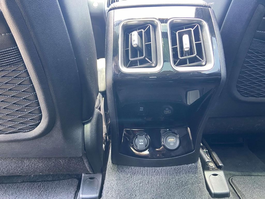 Used 2022 White Kia SX image 19