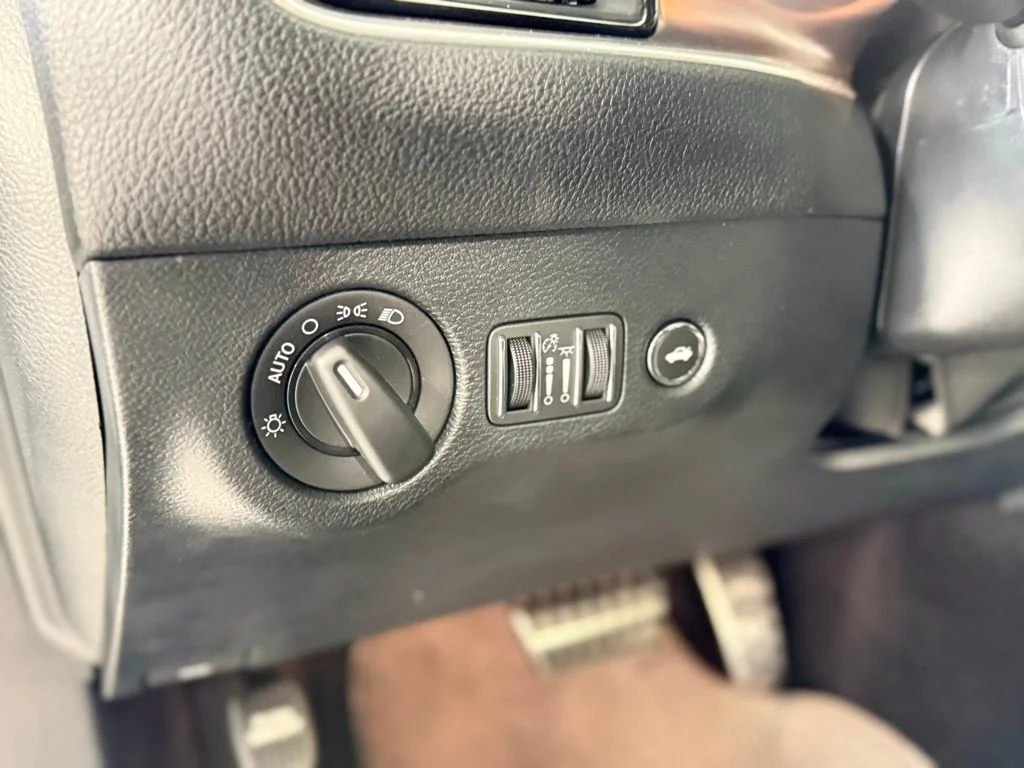 Used 2018 Black Dodge SRT image 22