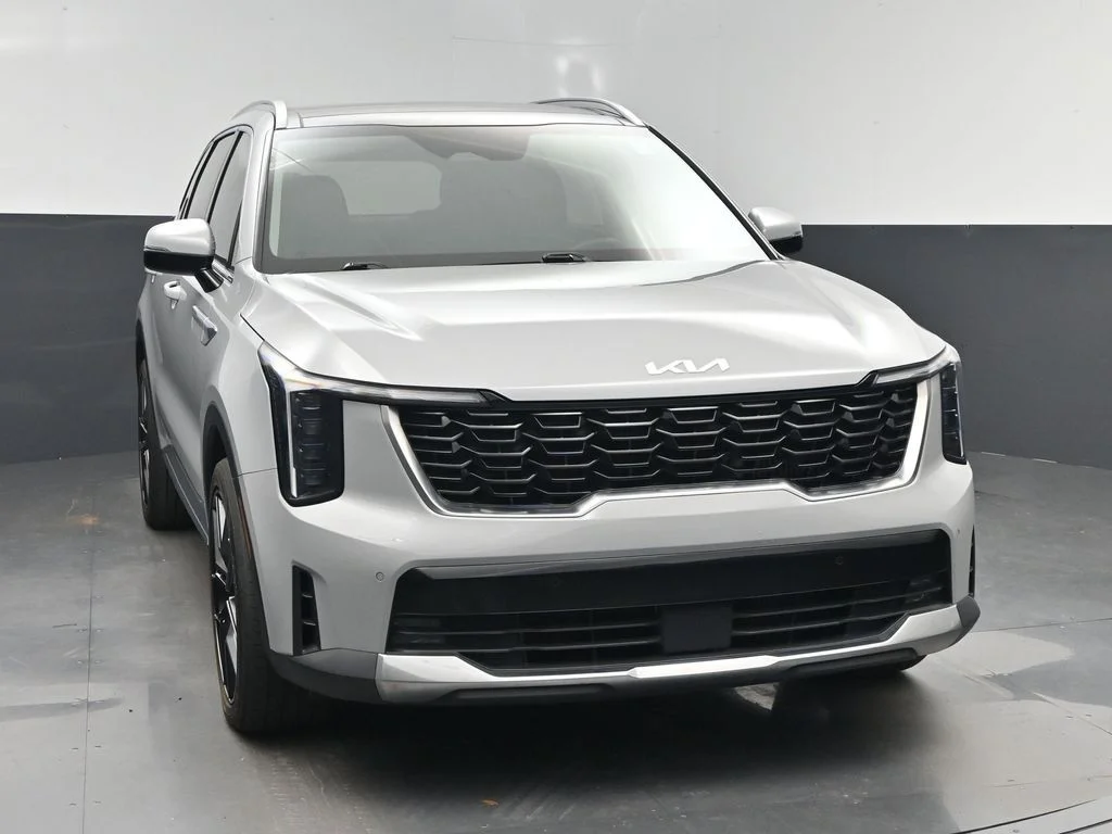 Certified Used 2024 Gray Kia EX image 21