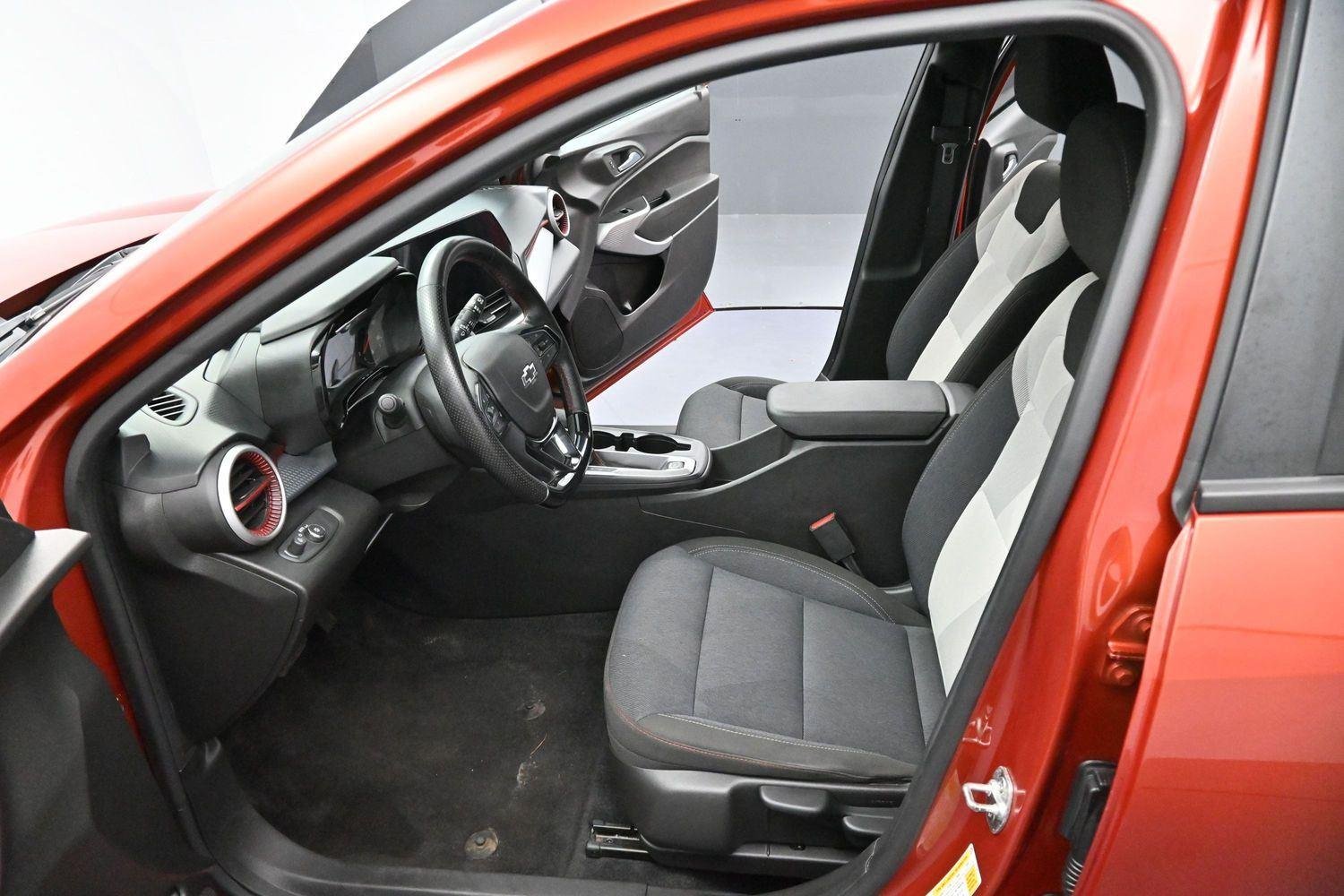Used 2024 Cayenne Orange Metallic Chevrolet 1RS image 12