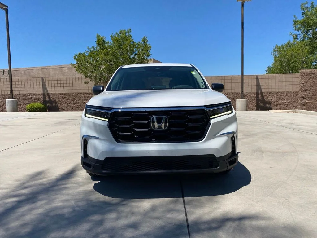 Certified Used 2024 White Honda LX image 2