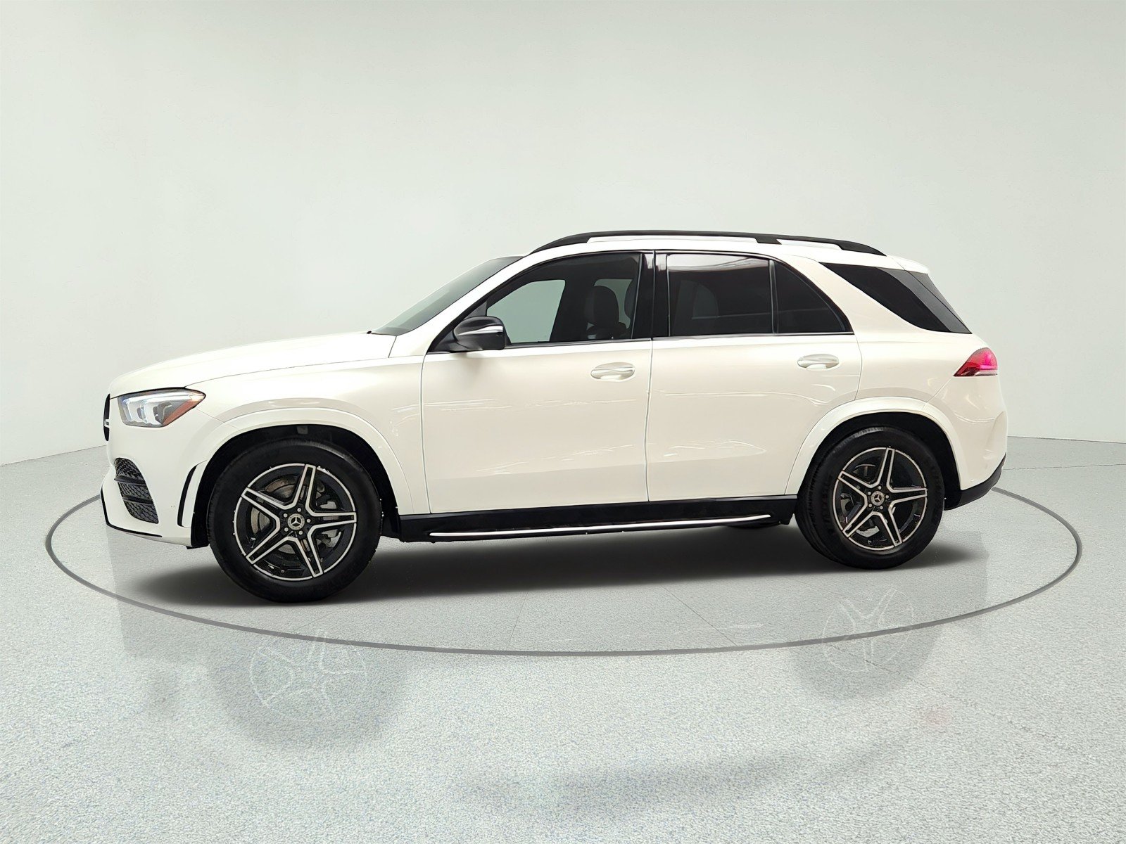 Used 2022 MANUFAKTUR Diamond White Bright Mercedes-Benz GLE 350 SUV image 8