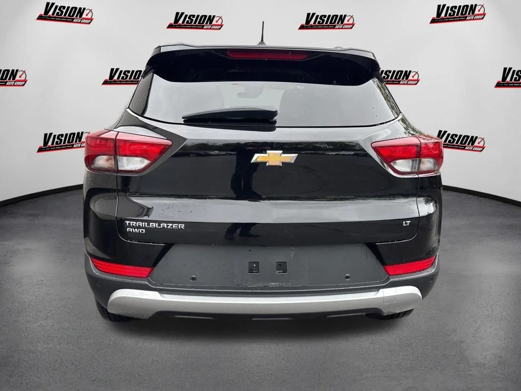 Used 2021 Black Chevrolet LT image 6