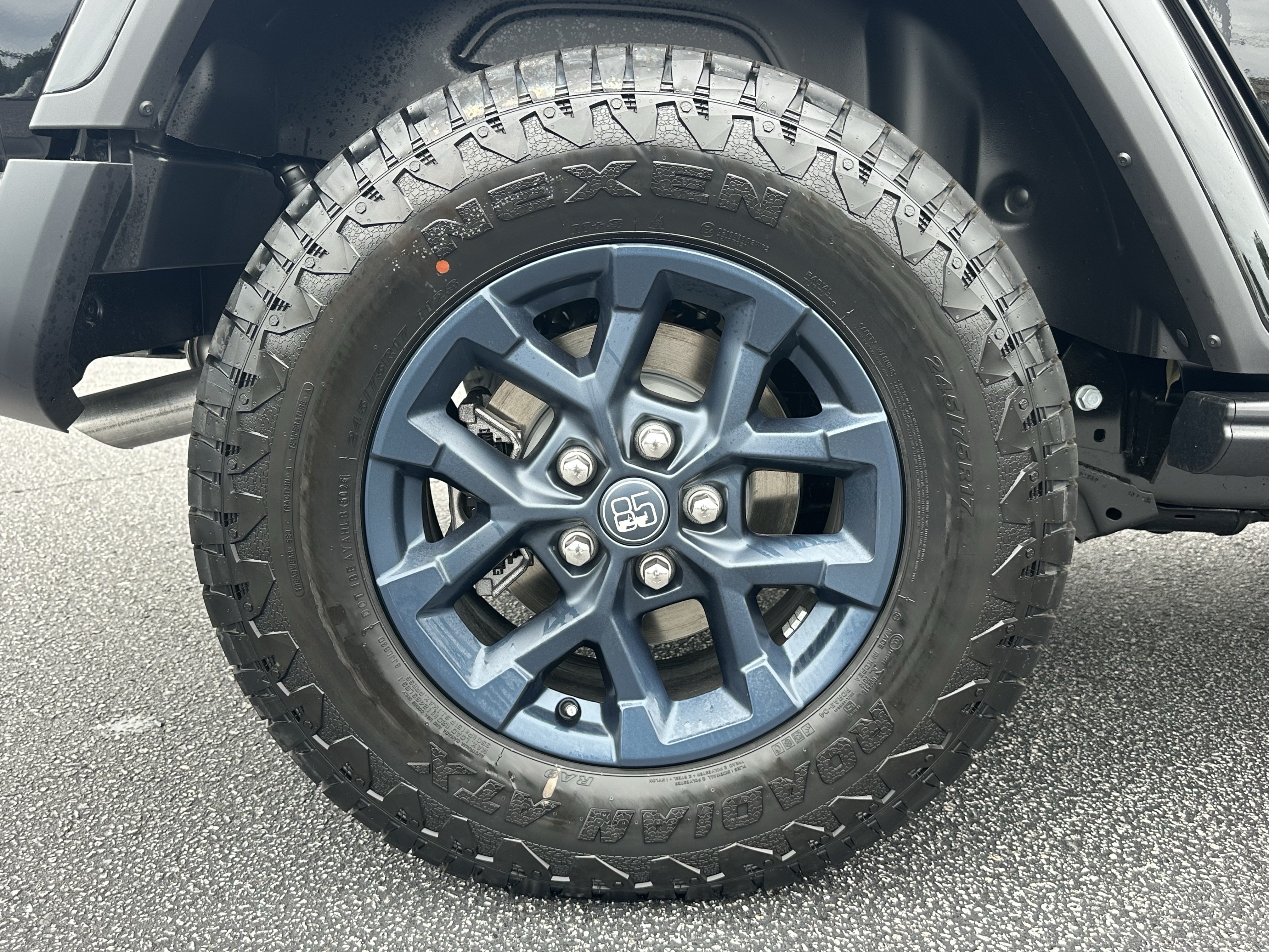 New 2026 Black Clear-Coat Exterior Paint Jeep 85th Anniversary image 18