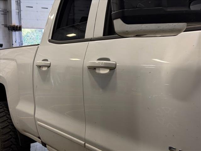 Used 2017  CHEVROLET LT image 11
