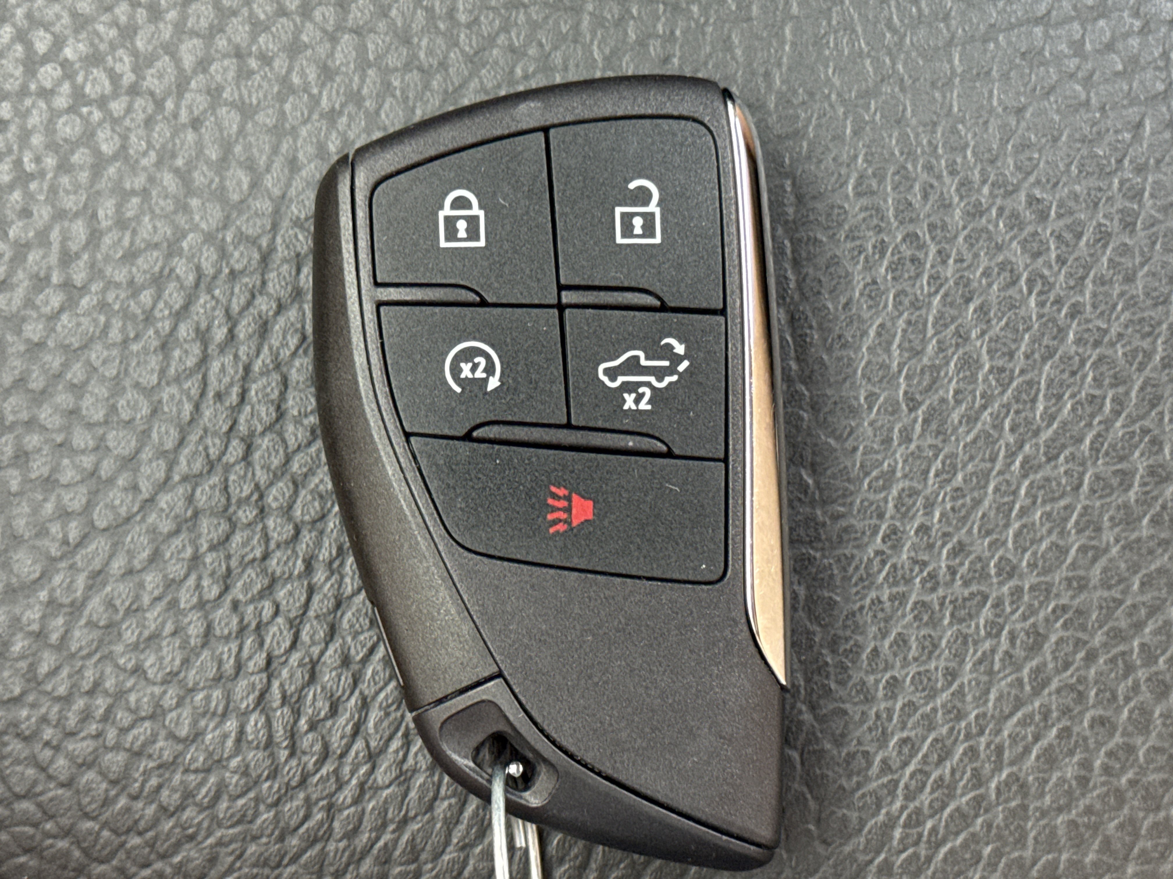 Used 2026 Sterling Metallic GMC Denali image 29