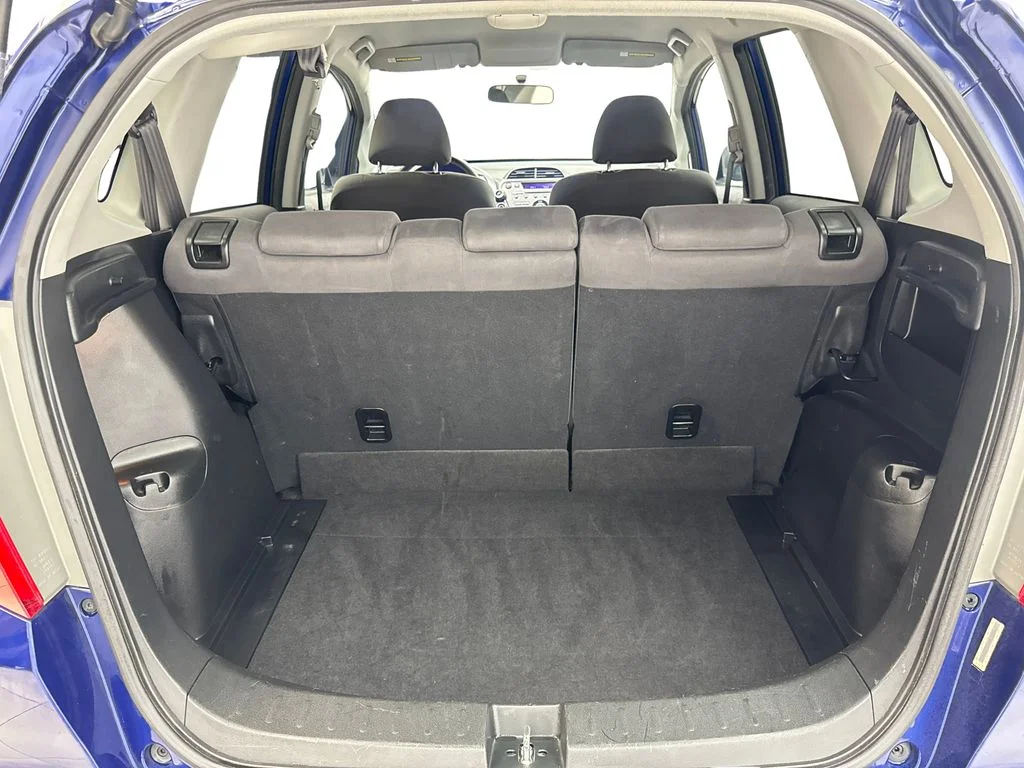 Used 2011  Honda Base image 74
