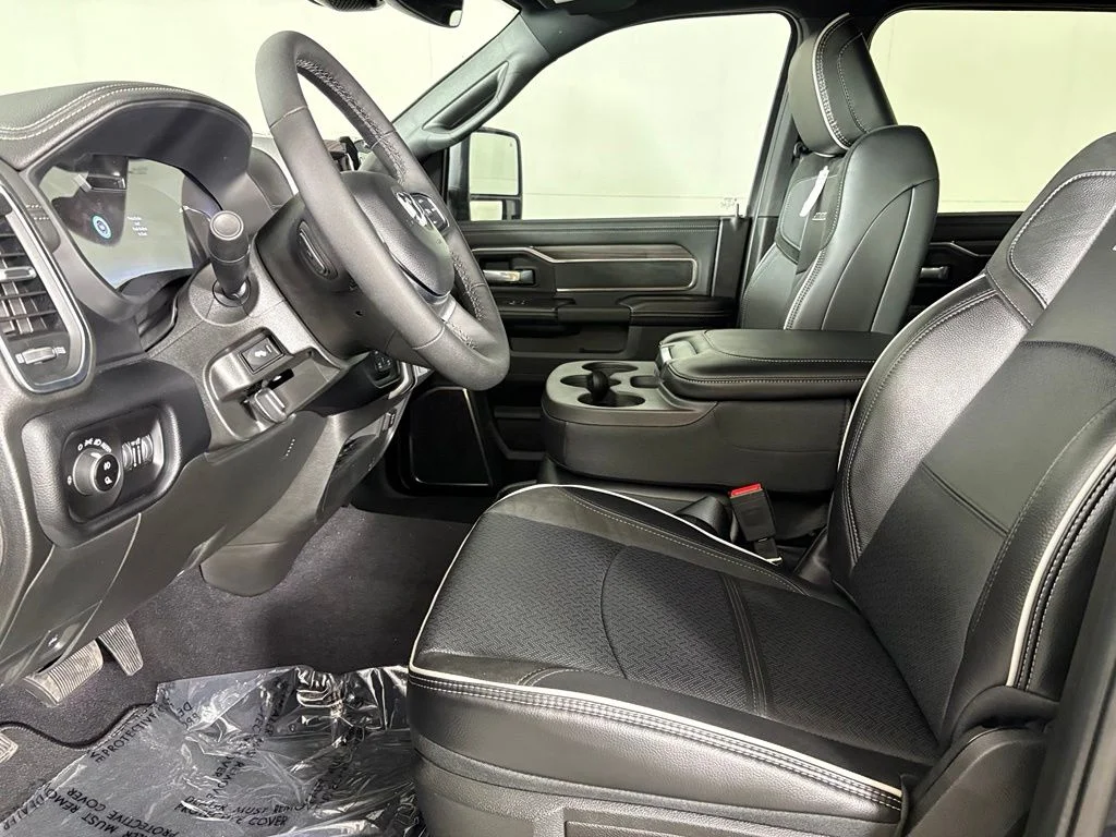 New 2026 Blue Ram Laramie image 21