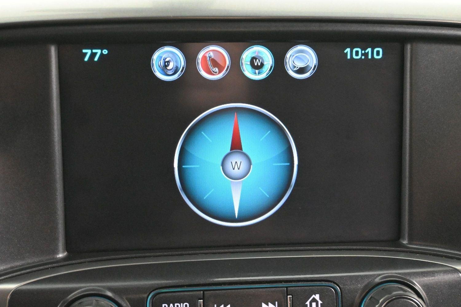 Used 2018 Deep Ocean Blue Metallic Chevrolet LT image 23