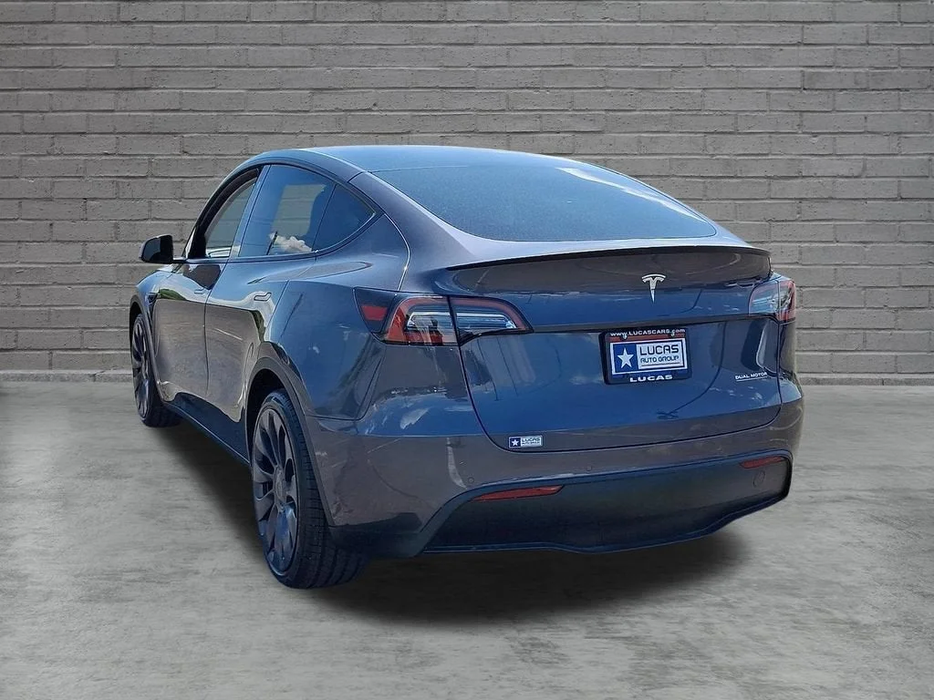 Used 2022  Tesla Performance image 37