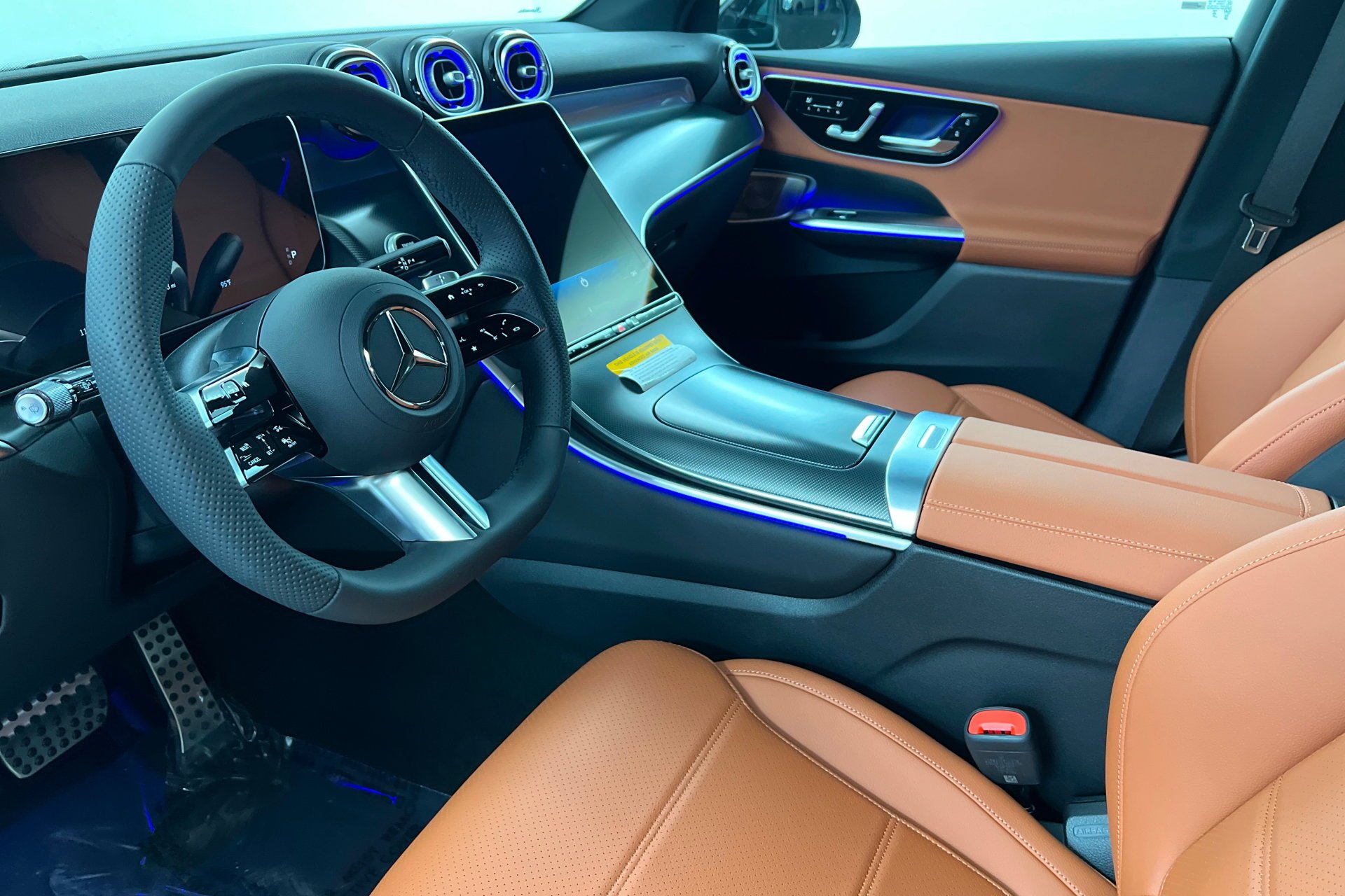 New 2027 Graphite Grey Metallic Mercedes-Benz GLC 300 image 41