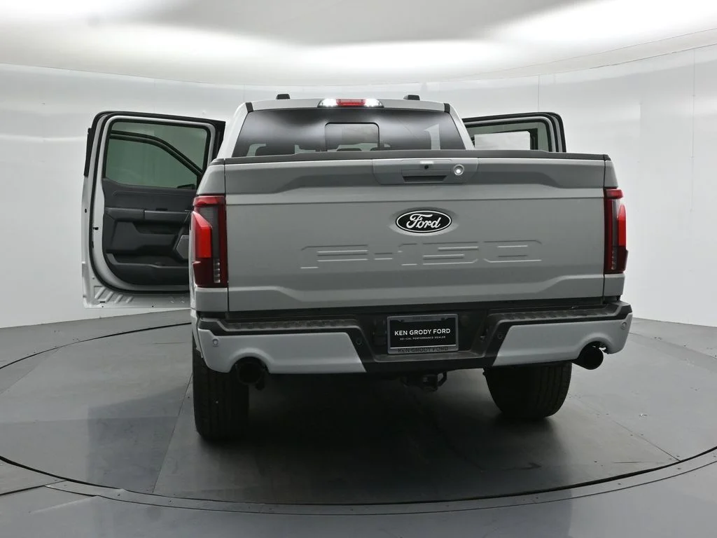 New 2026 Avalanche Ford Lariat image 32