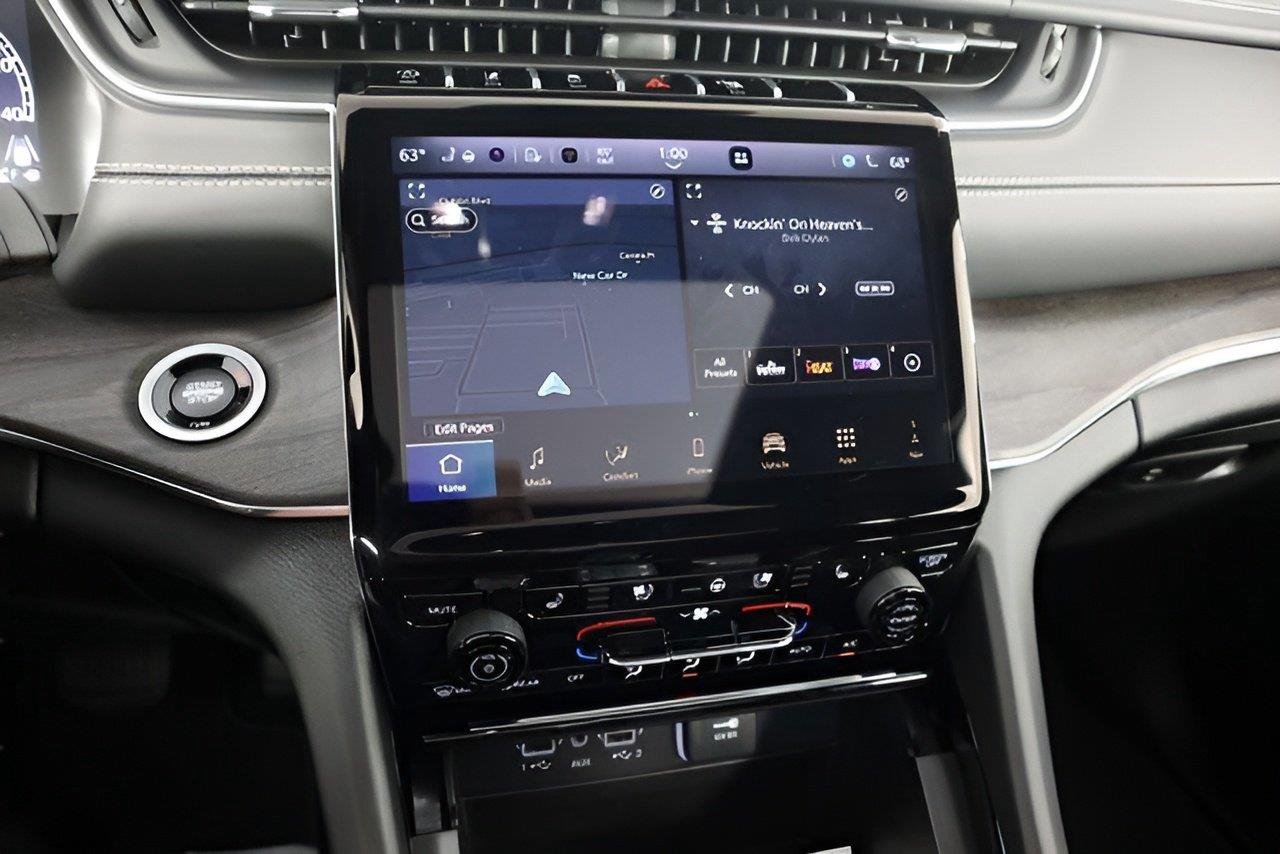 2025 Jeep Grand Cherokee L Overland - Photo 12